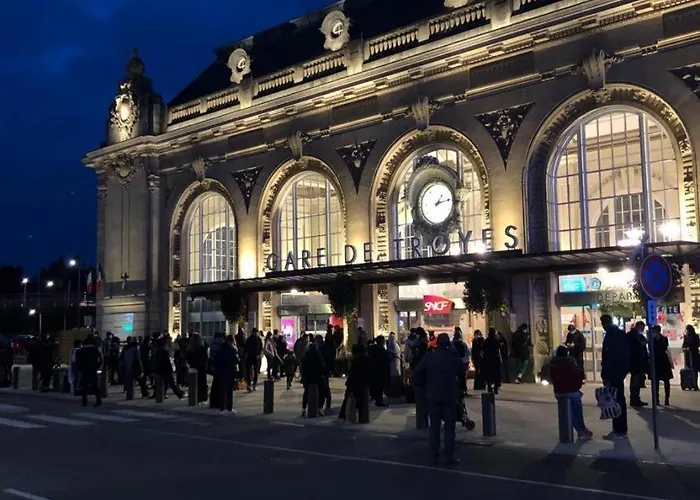 + Parking Prive Apartmán *